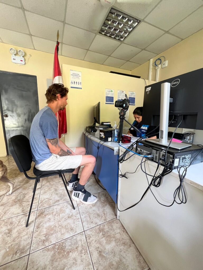 La Balsa immigration office, Peru