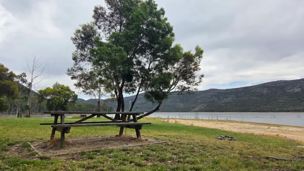 Picnic ground at Lake Bellfield, Grampians National Park